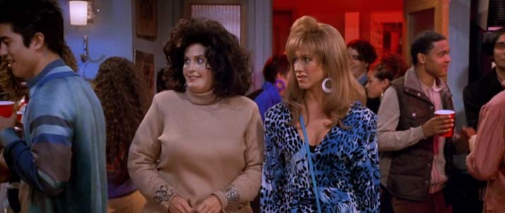 Monica and Rachel bad hair flashback Friends