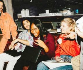 group of students with Santander student account