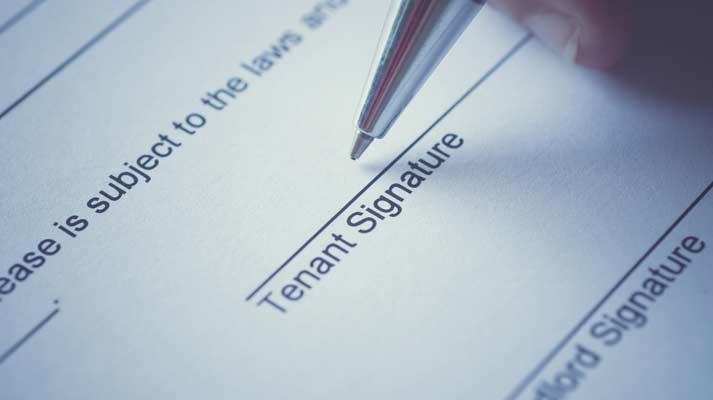 pen signing contract