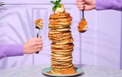 bills toffee apple pancake stack