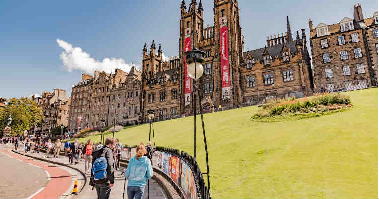 edinburgh university in scotland