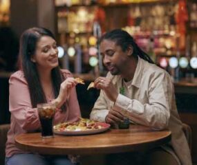 free nachos at hungry horse